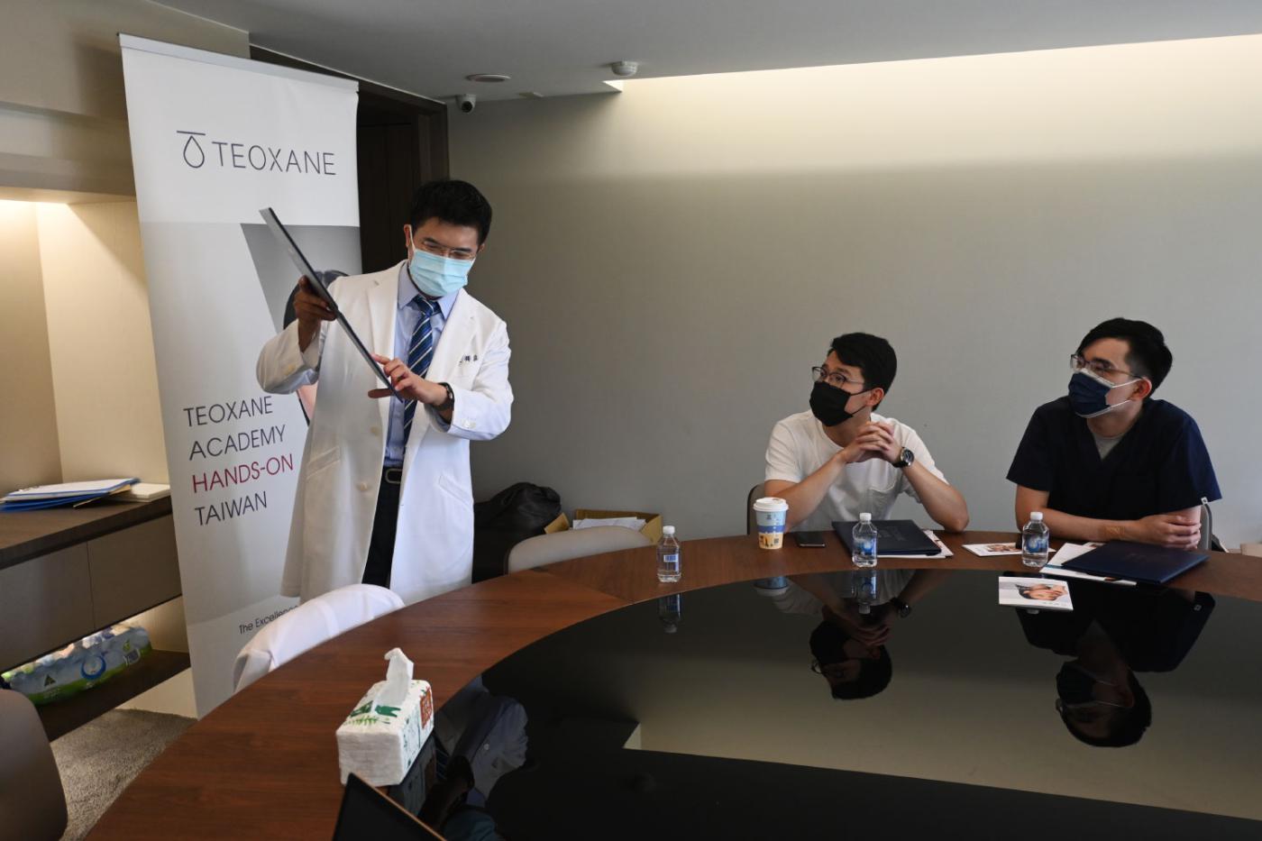 7/3 TEOXANE芙華診所